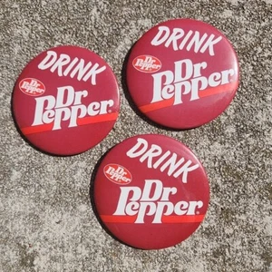 Vintage 1970s 1980s Drink Dr Pepper Advertising Pin, Cola, Soda, Pop - Picture 1 of 2