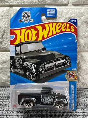 Camión Ford 233/250 Hot Wheels Celebration Racers 8/10 Custom '56 negro Foto 1 de 4