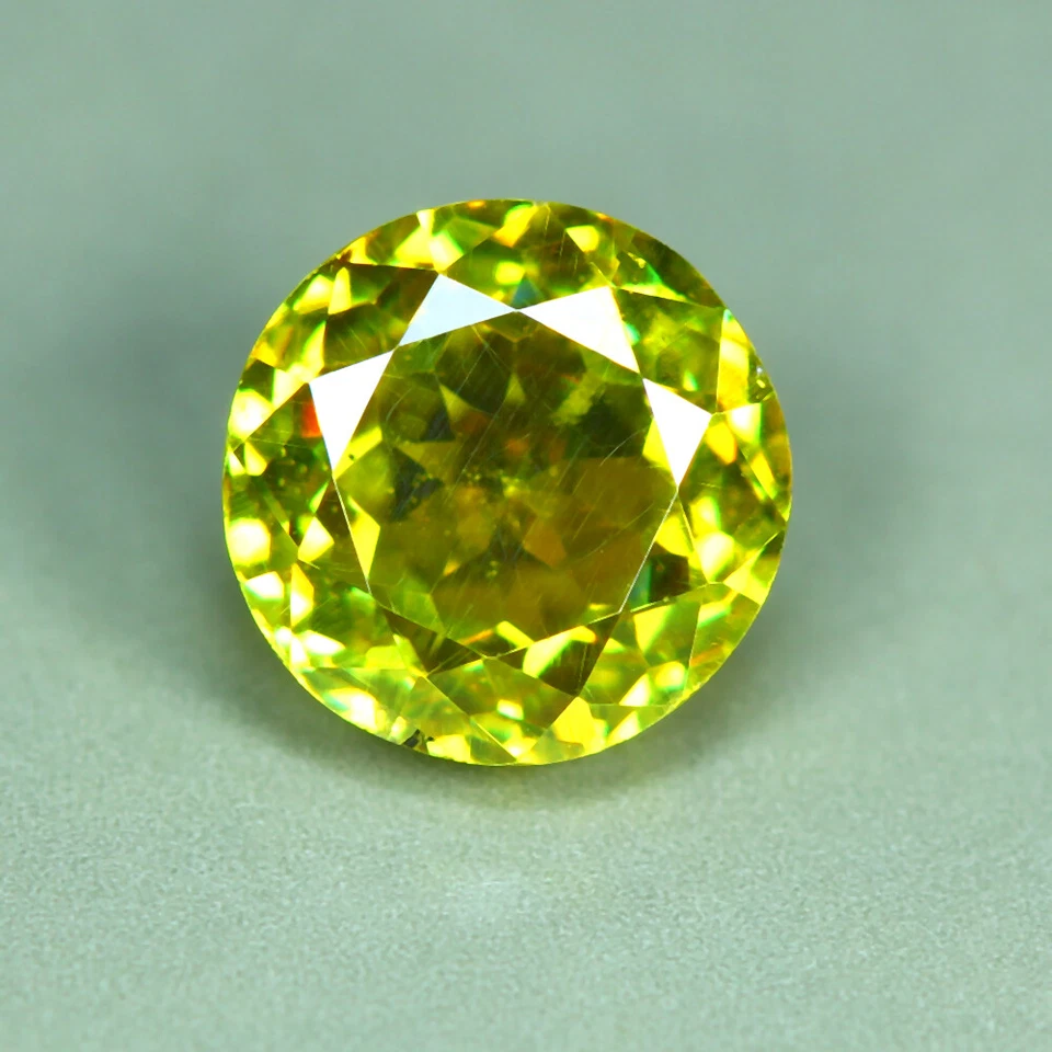 1.92 Cts_Diamond Sparkle_100 % Natural Unheated Lime Yellow Sphalerite - Image 1 of 1