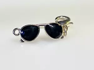 Avon Charm Sunglasses Silver Metal - Picture 1 of 10