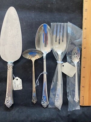 DAMASK ROSE STERLING FLATWARE  5  GREAT SERVERS GREAT SET ALL FOR 1 BID - Image 1 of 4