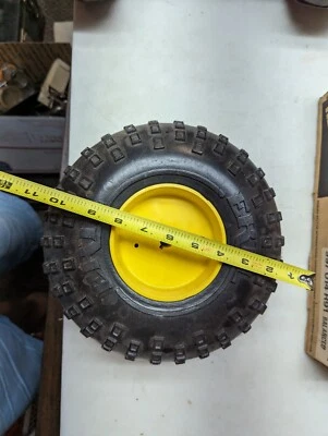Vintage USED JOHN DEERE PEDAL TRACTOR CART GATOR SINGLE REPLACMENT WHEEL YELLOW - Image 1 of 4