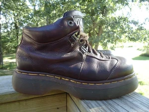 VTG Dr. Martens Brown Leather Chunky 90s Y2K 8547 Size 6 Mens Classic Boot READ - Picture 1 of 12