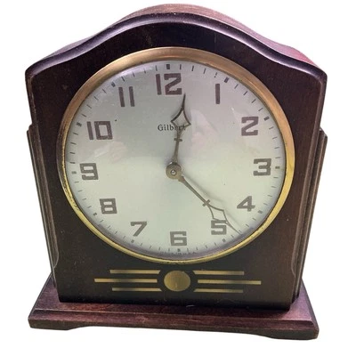 Vintage 1940 Gilbert Art Deco wood mechanical, wind up mantle clock USA made - Image 1 of 4