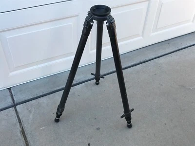 Gitzo G1340 Mk2 Tripod w/ G1422 28-68” - Image 1 of 4