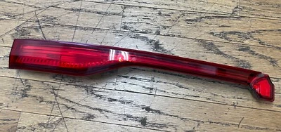 Toyota Venza 2020 2021 2022 luces traseras interiores LED traseras izquierda OEM Foto 1 de 4