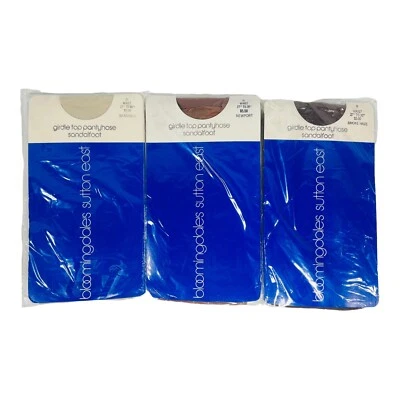 Bloomingdales Pantyhose Style 31 Sz 27 To 30 Newport Seashell Smoke Haze 3 Pairs - Image 1 of 4