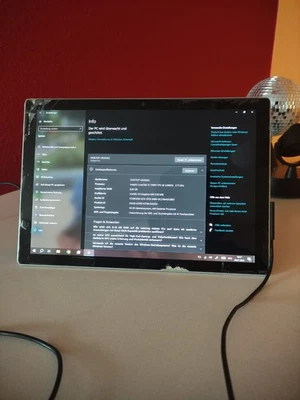 Microsoft Surface Pro 5 (i5-7300U, 8GB RAM) – lese Beschreibung – Ladegerät  - Bild 1 von 4
