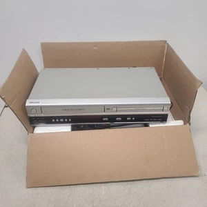 Philips DVP3050V DVD/VHS Player Combo Without/Remote DVD Works Perfect! - Picture 1 of 4