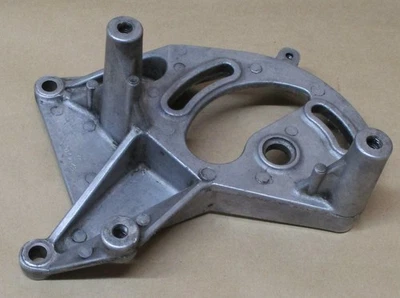 1971-1976 JEEP CJ WAGONEER J10 J20 V8 ЗАДНИЙ УСИЛИТЕЛЬ РУЛЕВОГО НАСОСА КРОНШТЕЙН 3214710 - Изображение 1 из 4