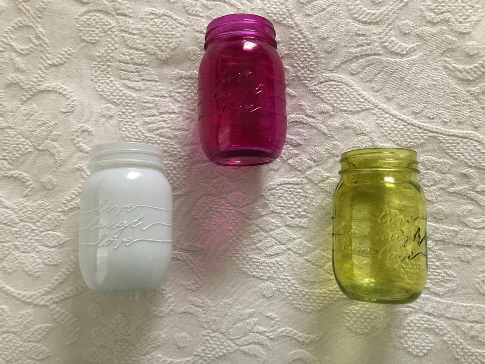 3 jarrones enlatados-blanco, rosa, verde, en relieve vivo/risas/amor, sin enlatar Foto 1 de 2