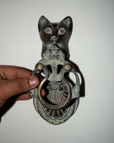 Brass Cat Face Gate Knocker Victorian Style Kitten Art Vintage Door Beater HK219 Cover
