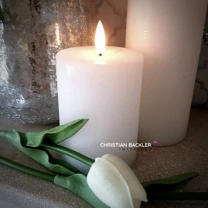 Led White Pillar Candle Real Wax Glow Flame Timer Batteries Inc 10cm Flameless - Picture 1 of 7
