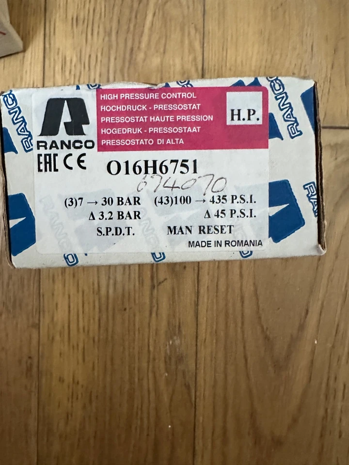 RANCO PRESSURE CONTROL - MANUAL RESET - HIGH & LOW PRESSURE - Image 1 of 1