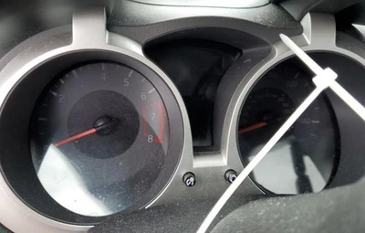 2014-2015 Juke OE Speedometer Gauge Cluster 91K Miles Nissan - Image 1 of 4