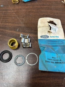 1968-1974 NOS Ford Thunderbird Lincoln Mark III REAR AXLE YOKE SEAL REPAIR KIT - Picture 1 of 4