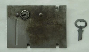 National Cash Register Gold Coin Cover with key - Imagen 1 de 2