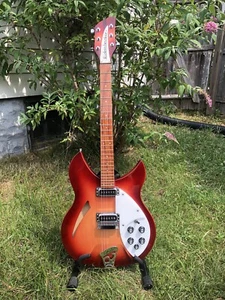 Rickenbacker 330 Fireglo 1997 MINT condition! - Picture 1 of 8