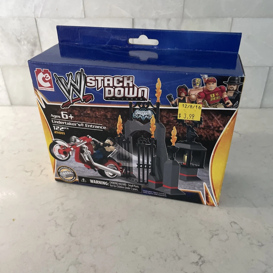 WWE Stack Down Building Block Set Undertaker's Entrance 21011 NEW - Image 1 of 4