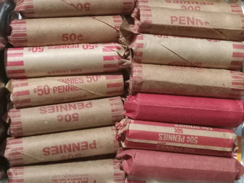 1000 circulated lincoln copper pennies 1959-1982    (20 rolls)    10$ face value Cover