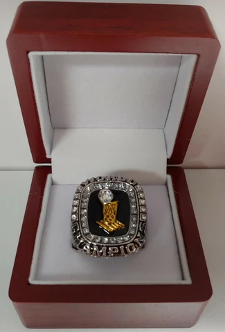 Shaquille O'Neal - 2006 Miami Heat Championship Ring With Wooden Display Box Cover