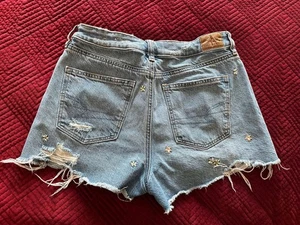 Special Edition FLORAL American Eagle Mom Short Size 6 Distressed. 100% Cotton - Picture 1 of 10