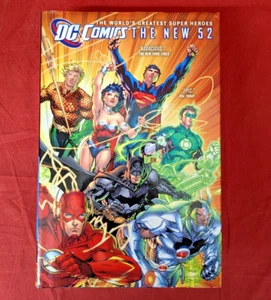 DC Comics: New 52 Omnibus Employee Exclusive - SIGNED/NUMBERED Jim Lee #2 OF 52! - Picture 1 of 9