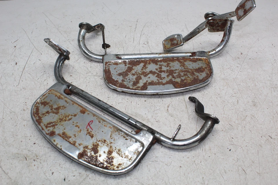 Honda Goldwing 1100 GL1100 1981 reposapiés delanteros juego de clavijas peldaños par Foto 1 de 4