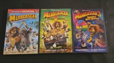 Lot of 3 DVD's ~  Madagascar, Escape 2 Africa & Merry Madagascar Widescreen  Foto 1 de 4