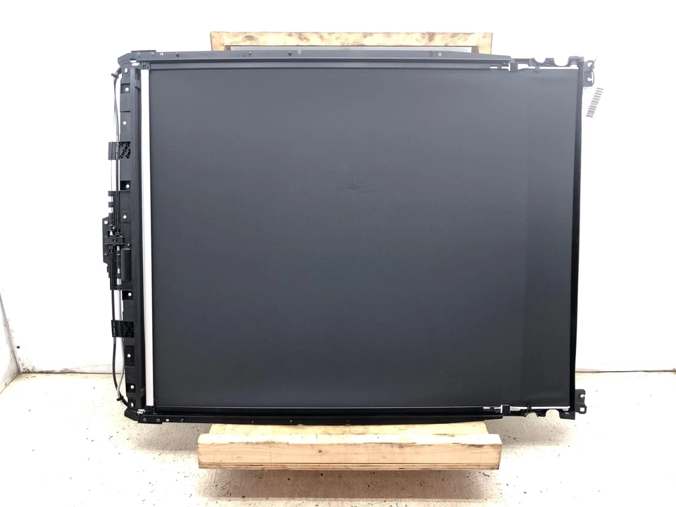 2018-2020 JAGUAR E-PACE X540 OEM PANORAMIC SUNROOF GLASS SHADE *LIGHT MARK* Foto 1 de 4