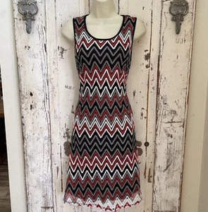 Robert Louis Sz Small Woman's Black Maroon Gray White Chevron Crochet Lace Dress - Picture 1 of 8