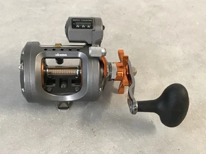 Okuma CW-203D Kaltwasser Linecounter Trollingrolle, 210 Yds-20lb Neu ohne Verpackung - Bild 1 von 10