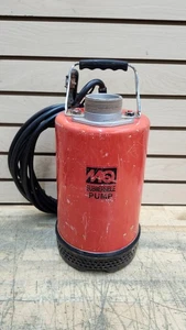 Multiquip ST-2037 Submersible 2" Centrifugal Water Pump, 37" Max - Picture 1 of 7