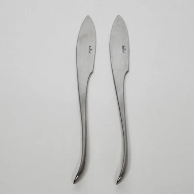 Pair of Rosenthal Curve Stainless Satin Curved Blade Dinner Knives Flatware - Image 1 of 4