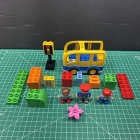 LEGO Duplo Town School Bus Set 10528 Complete 24 Pieces 3 Figures - VeryGood! 