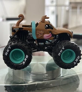 Mattel Hot Wheels Scooby-Doo Monster Jam Off Road Truck 1:64 Scale - Picture 1 of 5