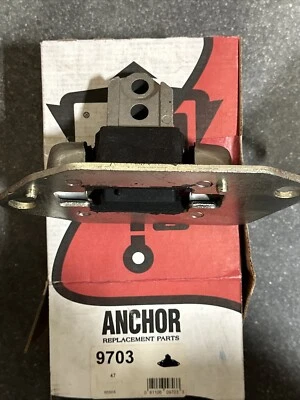 Right Engine Mount for VOLVO C70 S60 S80 V70 XC70 XC90 - Image 1 of 3