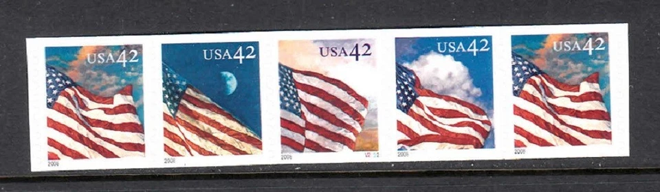 USA PNC SC# 4240-4243 FLAG 42c. SELF ADHESIVE MNH PL# V2222 - Image 1 of 1