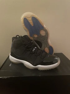 Size 9 - Jordan 11 Retro Space Jam (2009) DS - Picture 1 of 8
