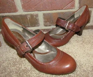 NATURALIZER VERSTOOD N5 COMFORT Size 10 M BROWN COFFEE HEELS SHOES BUCKLE COMFY - Picture 1 of 7