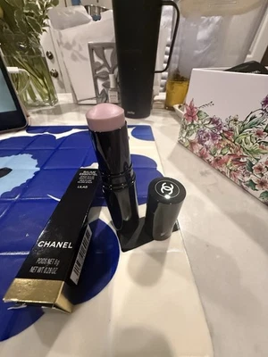 Chanel Baume Essential Multiuso Brillo Stick - Lilas Foto 1 de 2