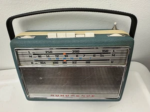 Radio NordMende FM/MW/LW Transista Delux, Buen Estado/Funciona. - Imagen 1 de 9
