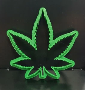Cortador de galletas fondant 420 de primera clase de hoja de olla de cannabis 420 - Imagen 1 de 7