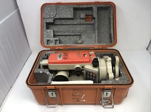 PENTAX JAPAN ETH-110F ELECTRONIC THEODOLITE 838062 - PREOWNED - Picture 1 of 8