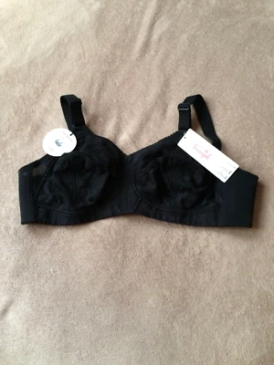 Sujetador Triumph Doreen 42C Clásico Negro Copa Suave Estilo 10166213 Nuevo con Etiquetas Foto 1 de 4