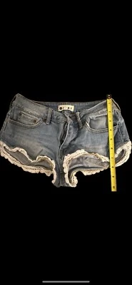 Pantalones cortos de jean Roxy para mujer desgastados talla 1 elásticos Foto 1 de 4