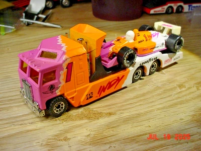 Matchbox Kenworth Indy Convoy 1/64 J205 - Image 1 of 4