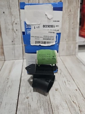 Nueva resistencia ventilador refrigeración motor GM 15926330 - Envío gratuito Foto 1 de 4