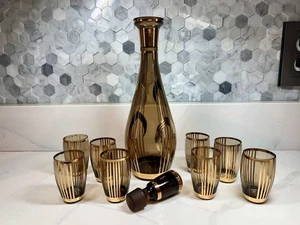 De colección Bohemio Checo Ámbar Vidrio Decantador 8 Vasos Oro 22K Dorado Pintado Set-MCM - Imagen 1 de 24