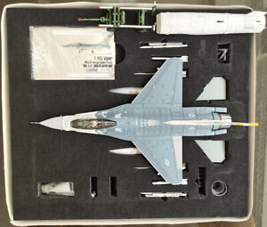 Usaf F-16C F16 Fighter Model Primo with Aircraft Internals 1/72